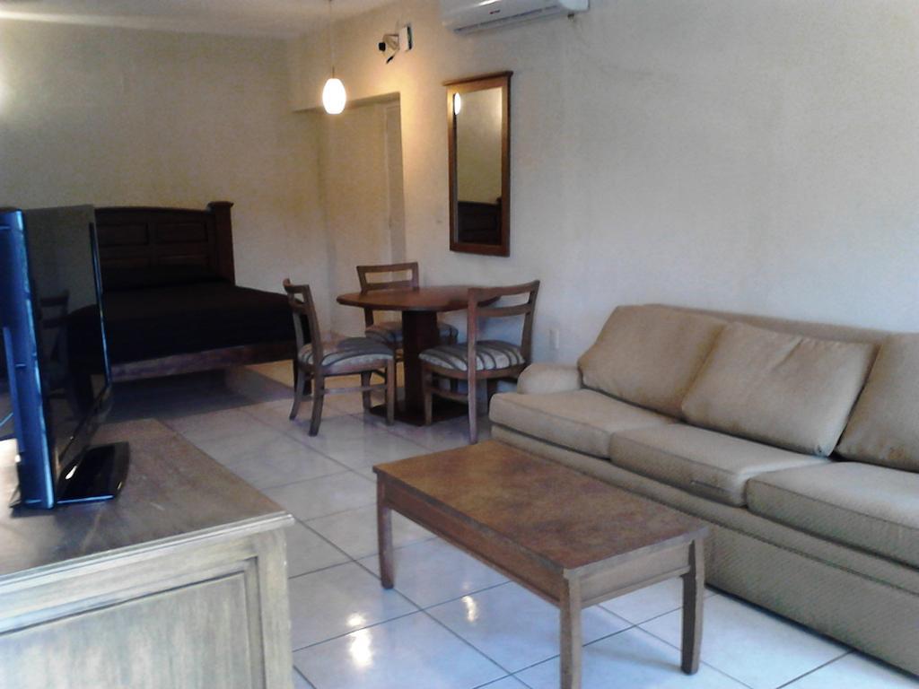 Hotel Real Posada มานซานิโญ ภายนอก รูปภาพ